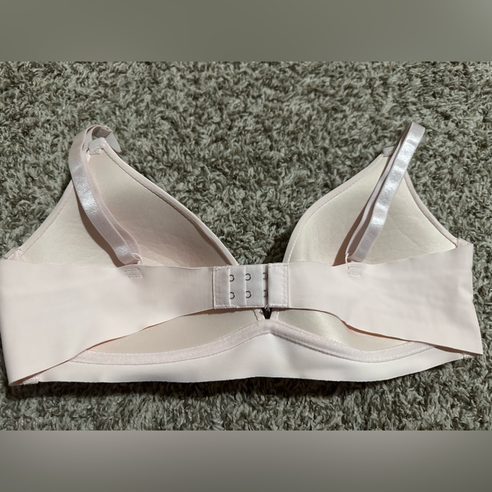 STRM Line Intimates Size 36C - Picture 2 of 3